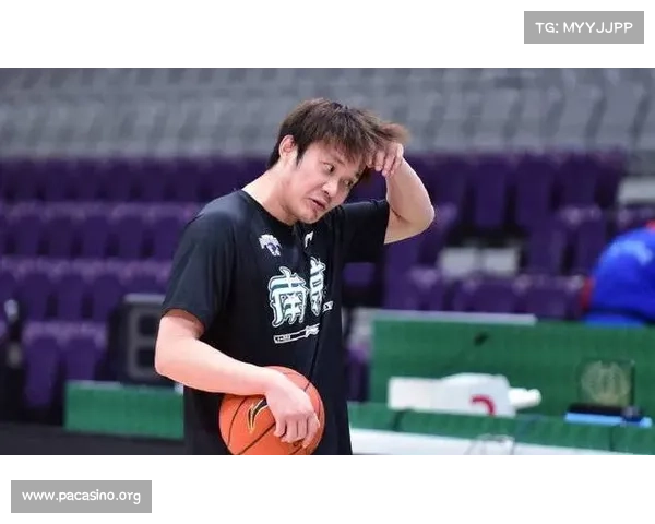 丁彦雨航恋情公开甜蜜曝光 郭艾伦被球迷调侃为情场中心 丁彦雨航恋情公开甜蜜曝光 郭艾伦被球迷调侃为情场中心