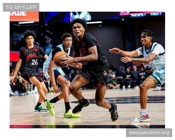 奥萨尔高效发挥10中6砍下14分6板3助2断拼抢2前场板全能表现